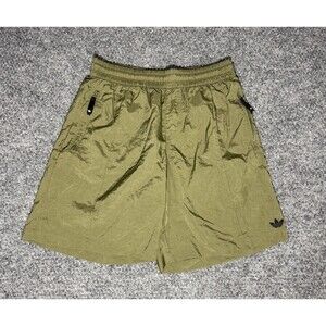 Adidas Pintuck Skateboarding Windbreaker Shorts Olive Green Size Small HR9840